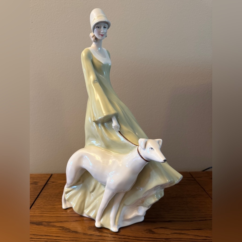 Vintage 1985, Reflections by Royal Doulton, ‘Stroll’ HN 3073, Made in England.